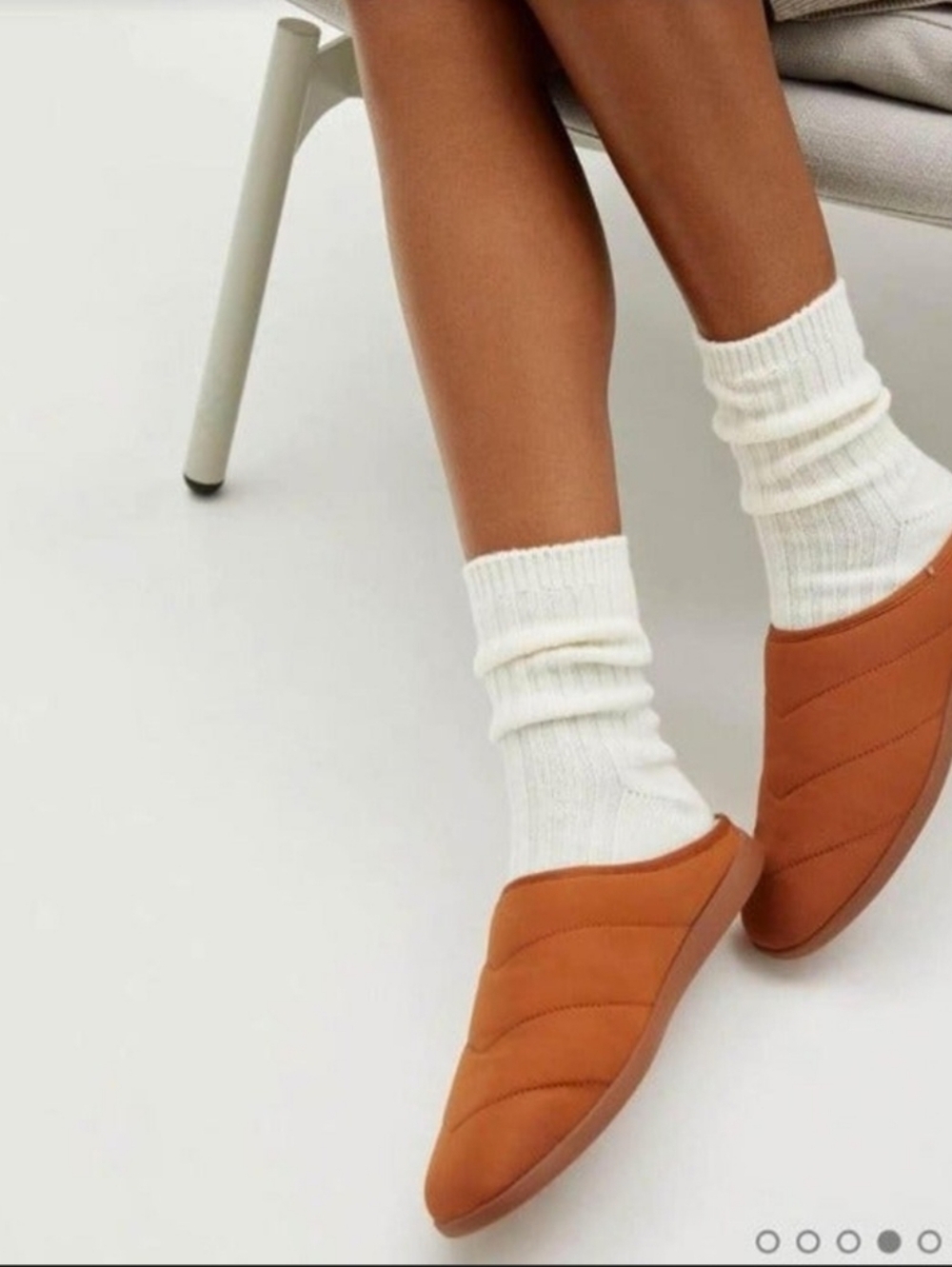 Everlane ReNew Orange Quilted Faux Fur Slippers Women's 9 Houseshoes